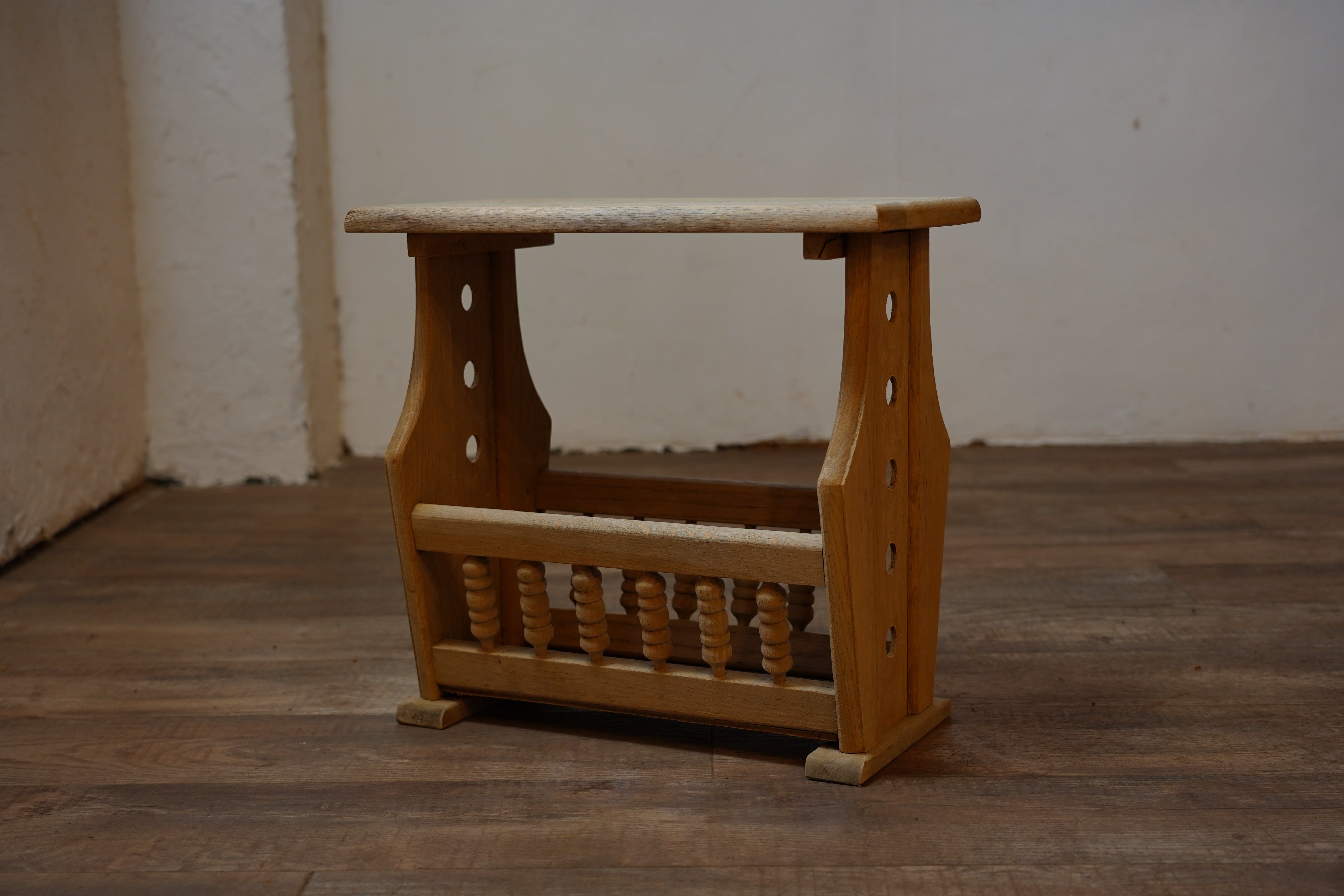 アンティークマガジンラック マガジンラック F176 – 14e Online shop