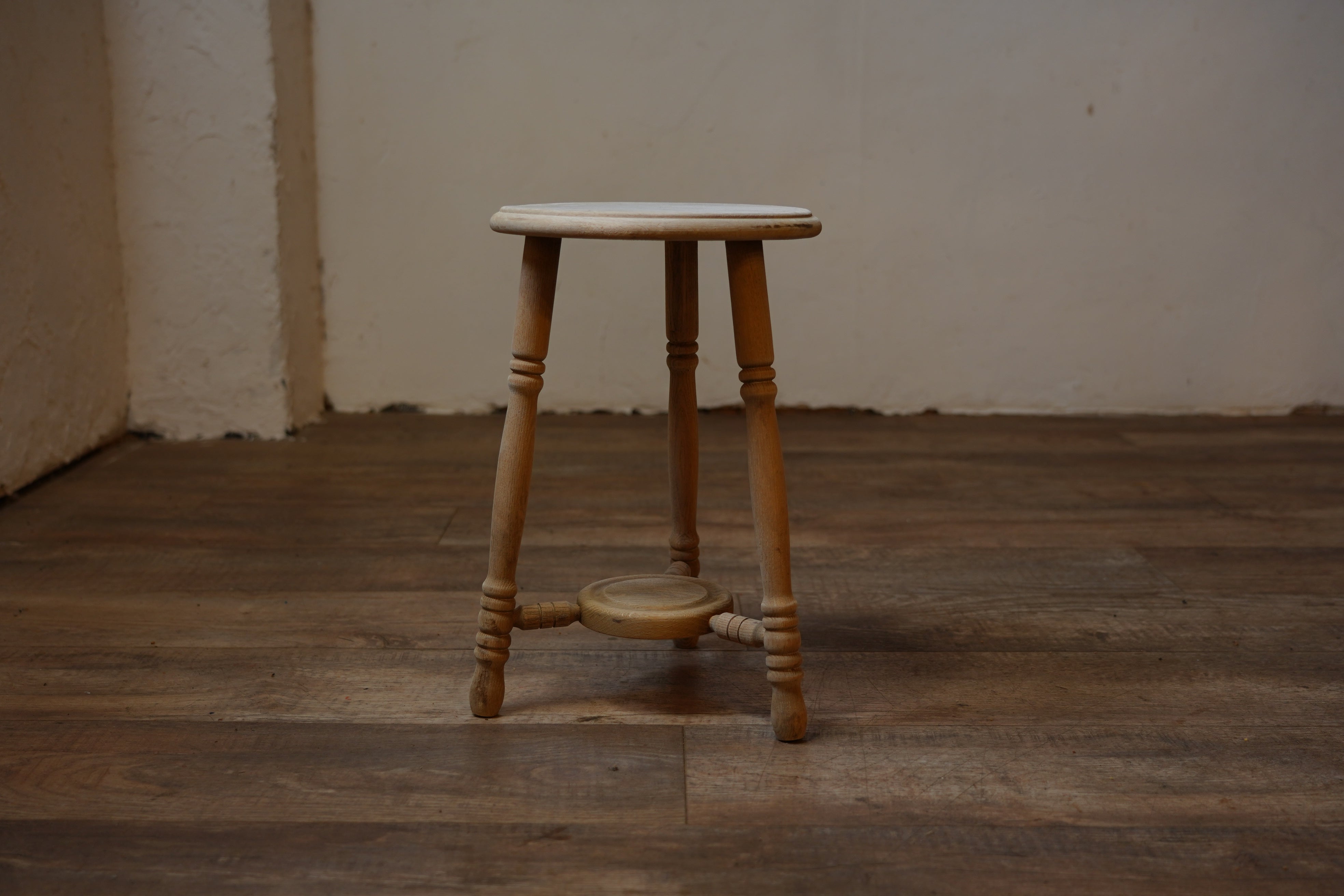 家族写真スツール 丸スツール F186 – 14e Online shop