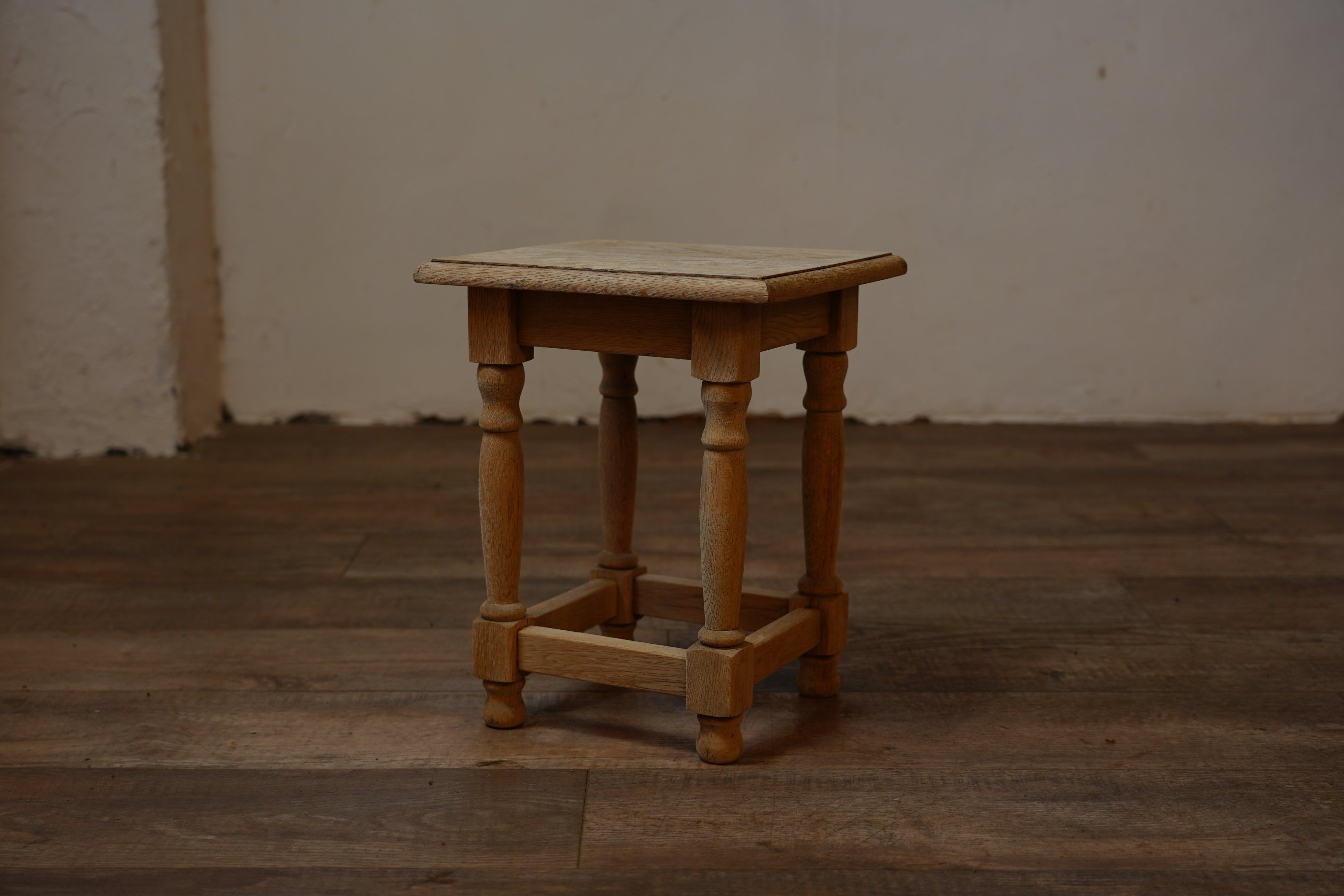 古道具  小ぶりな8角のスツール スツール 八角形 | すべての商品 | R-select