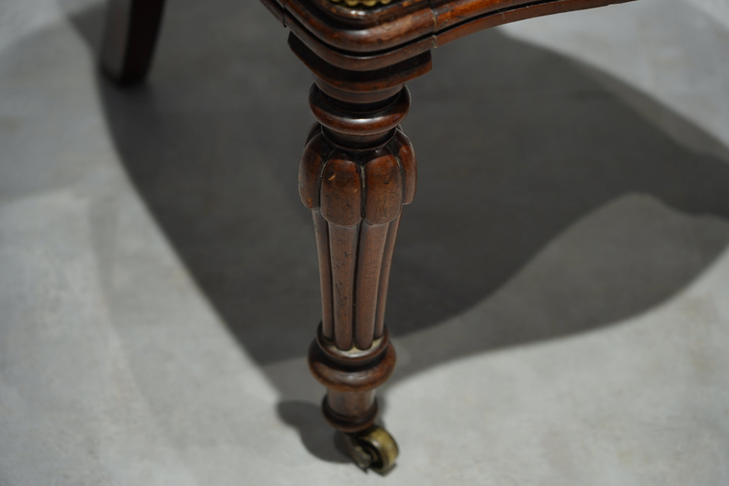 ヴィクトリアン　サロンチェア　C072