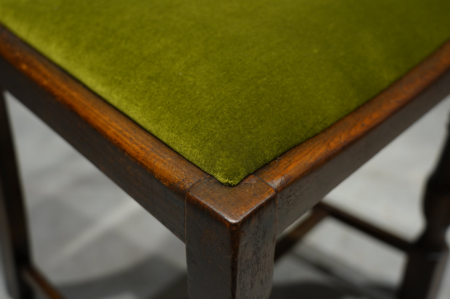 イギリスアンティーク　ダイニングチェア　C189