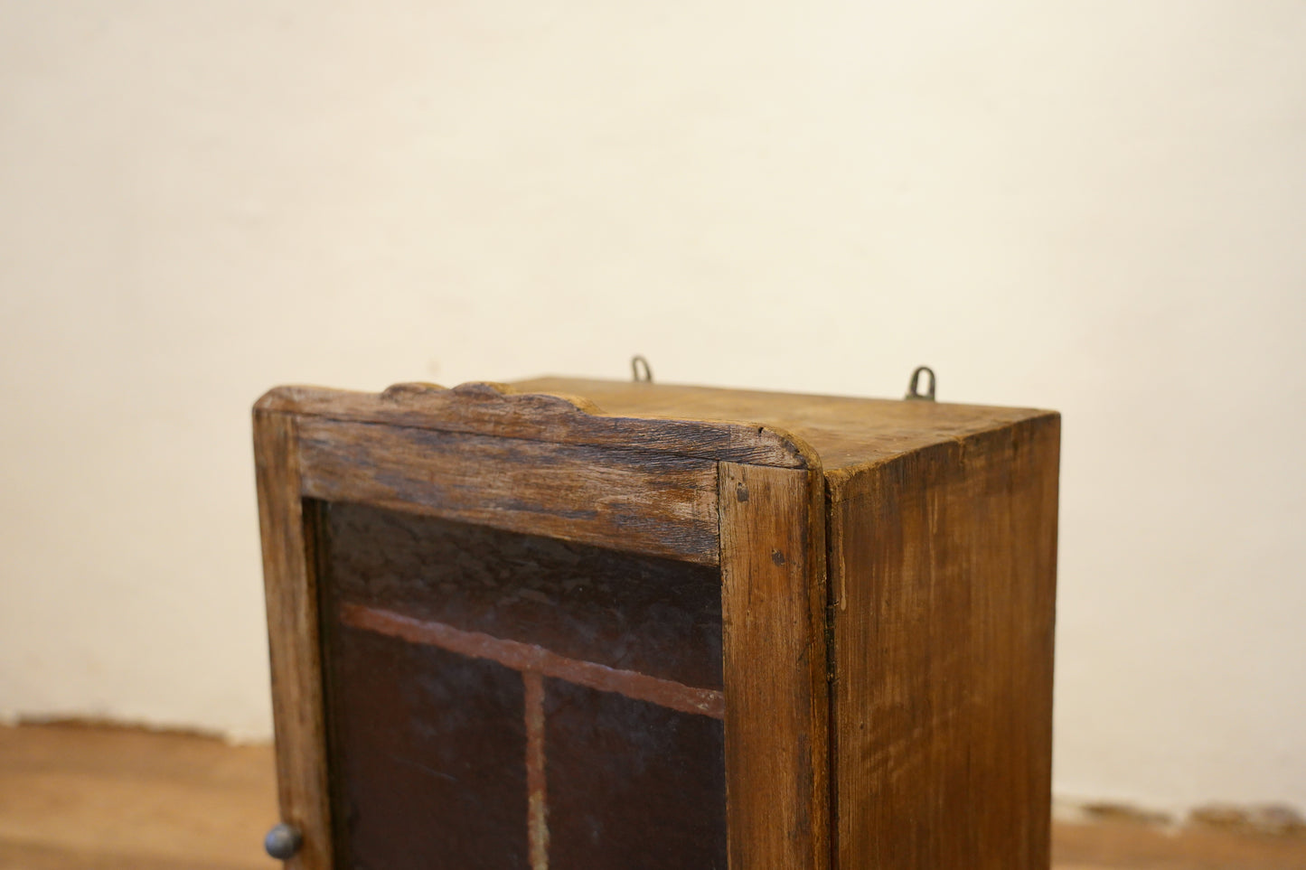 小さいキャビネット　F313