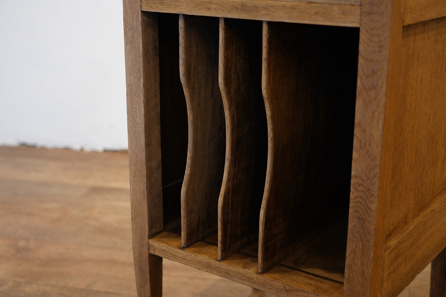 レコード棚　F322