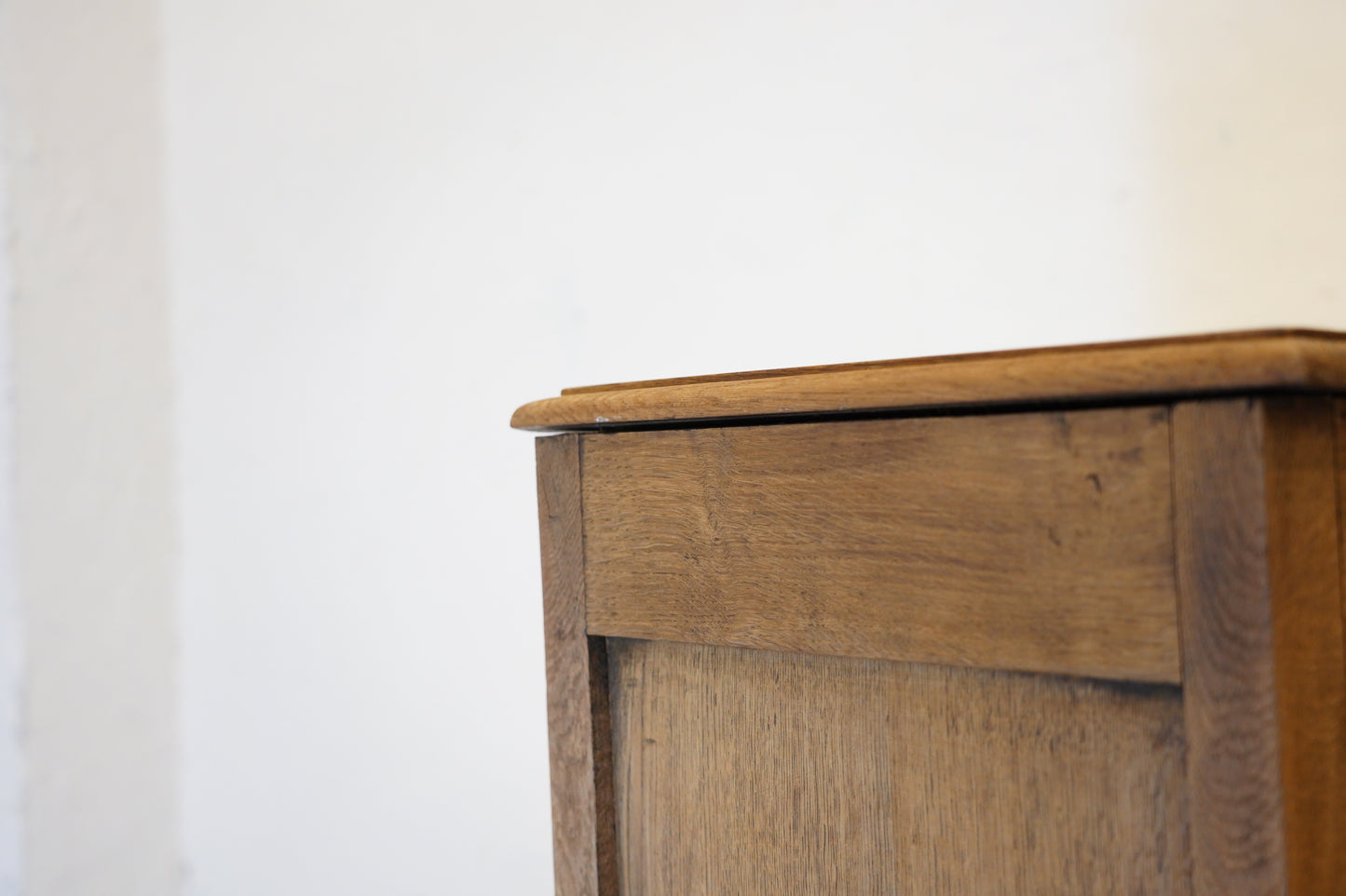 レコード棚　F322