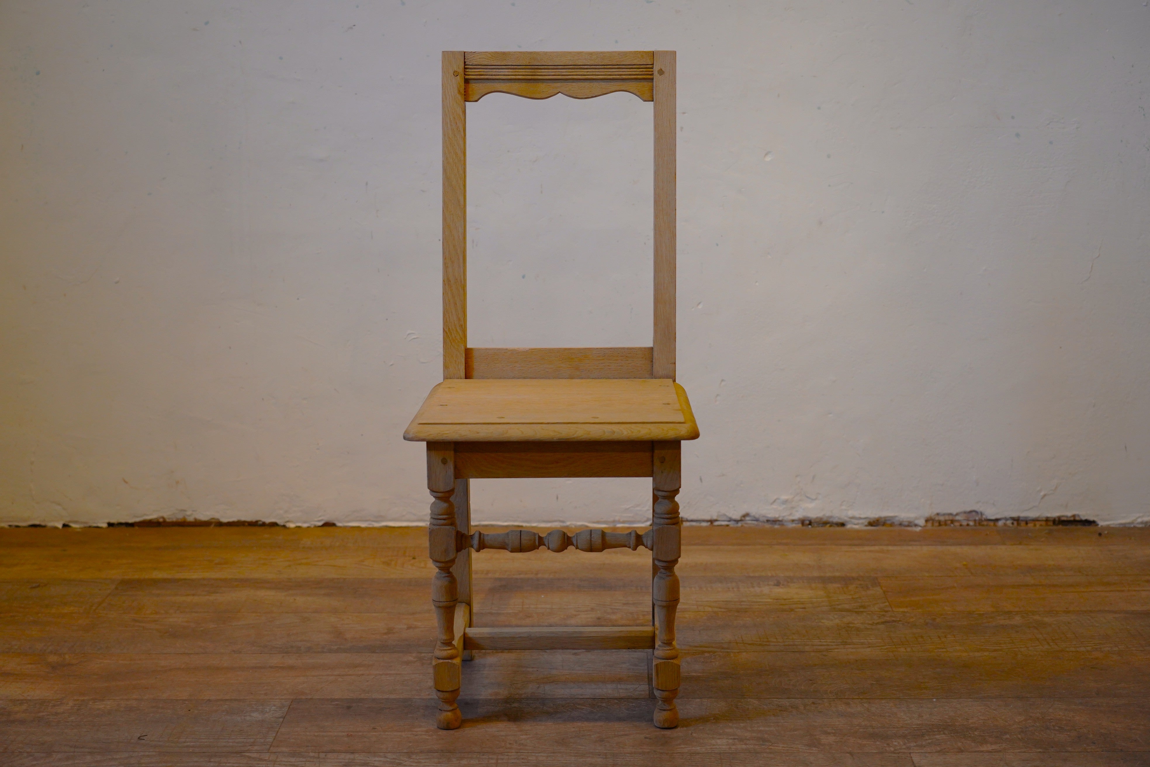 ロレーヌチェア F256 – 14e Online shop