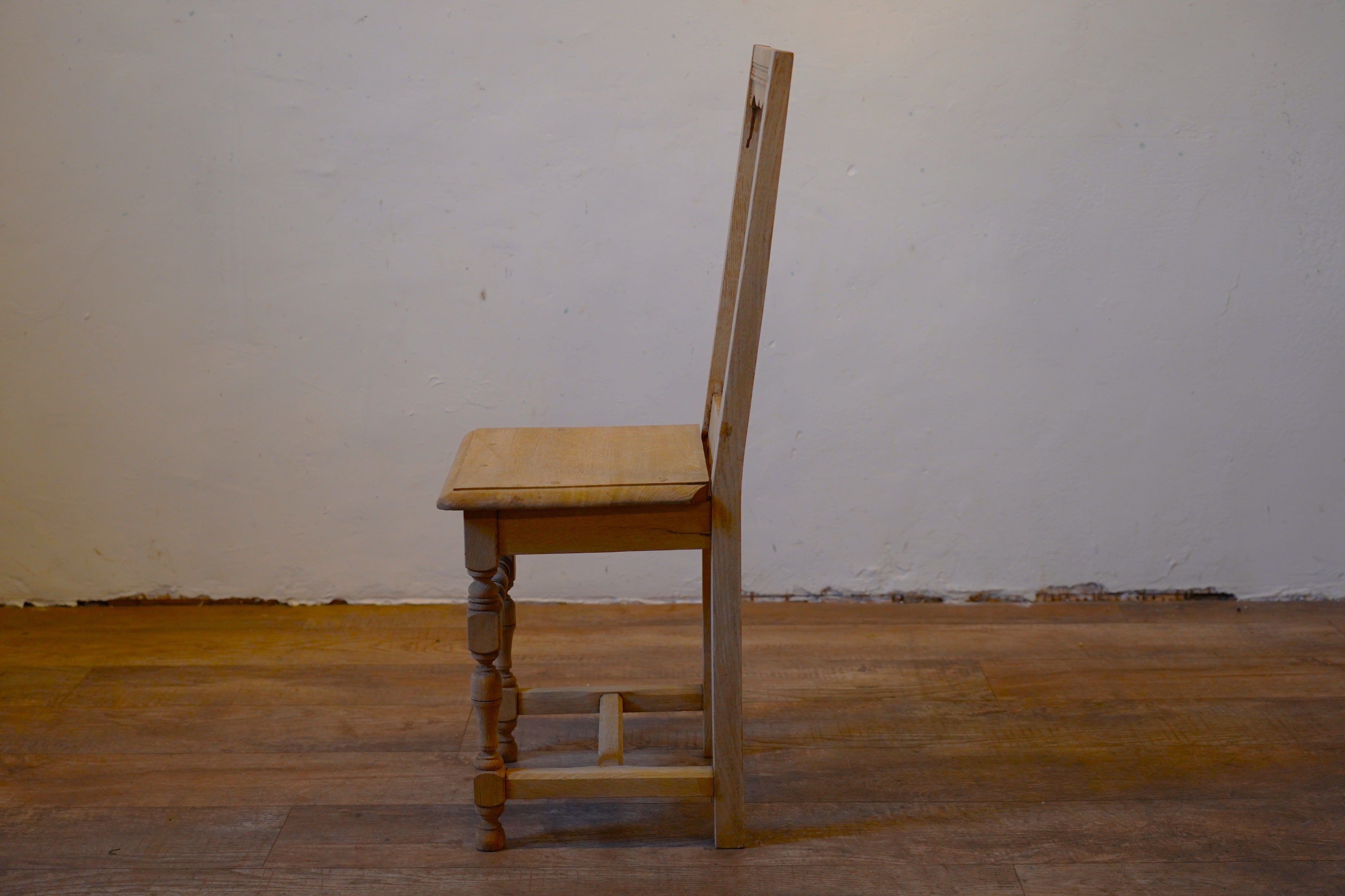 ロレーヌチェア F256 – 14e Online shop