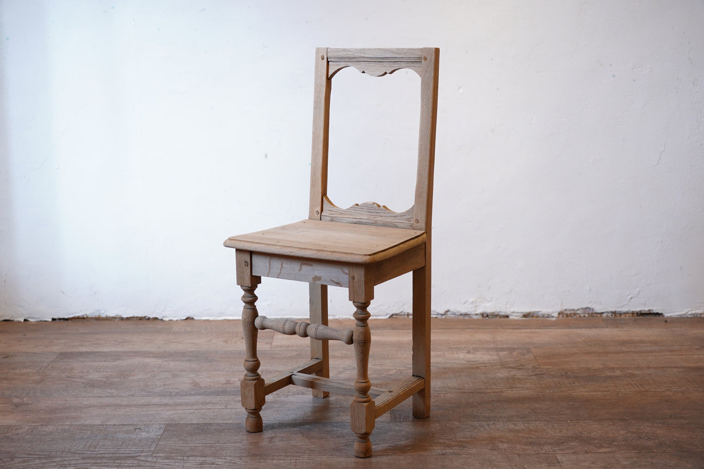 ロレーヌチェア　F242