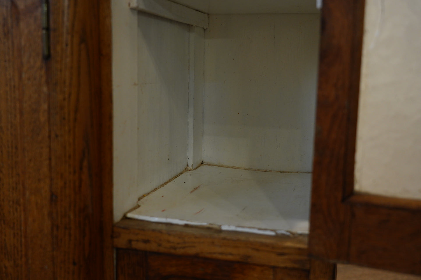 キッチンキャビネット　F338