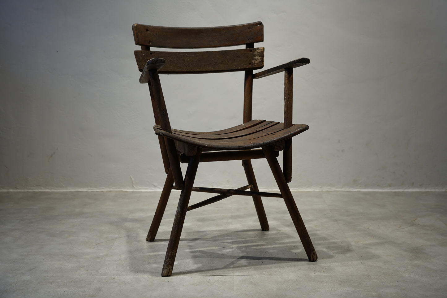 アームチェア　C303