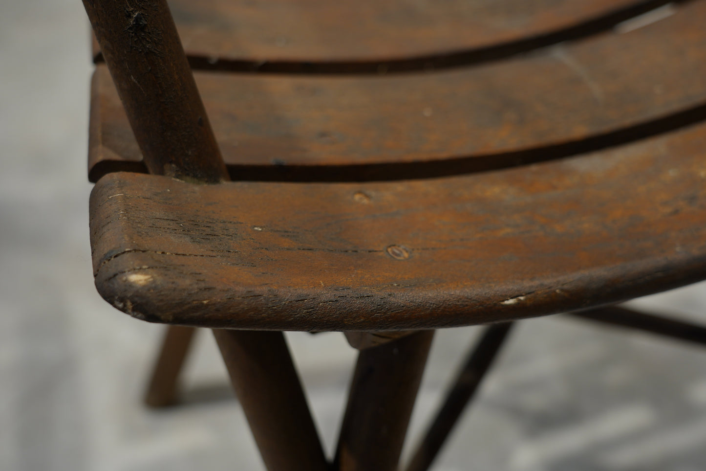 アームチェア　C303