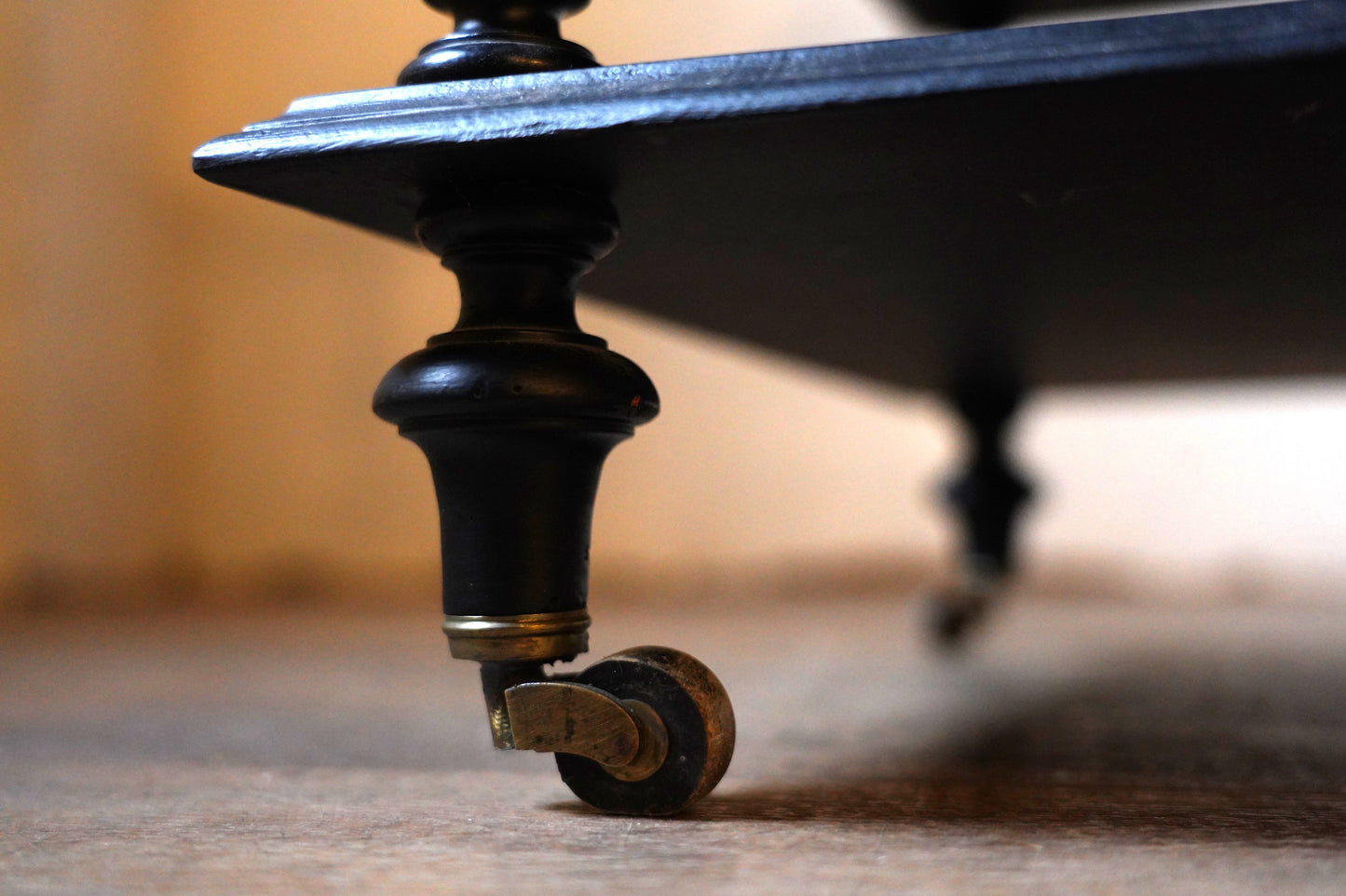 ミュージックシェルフ　F351