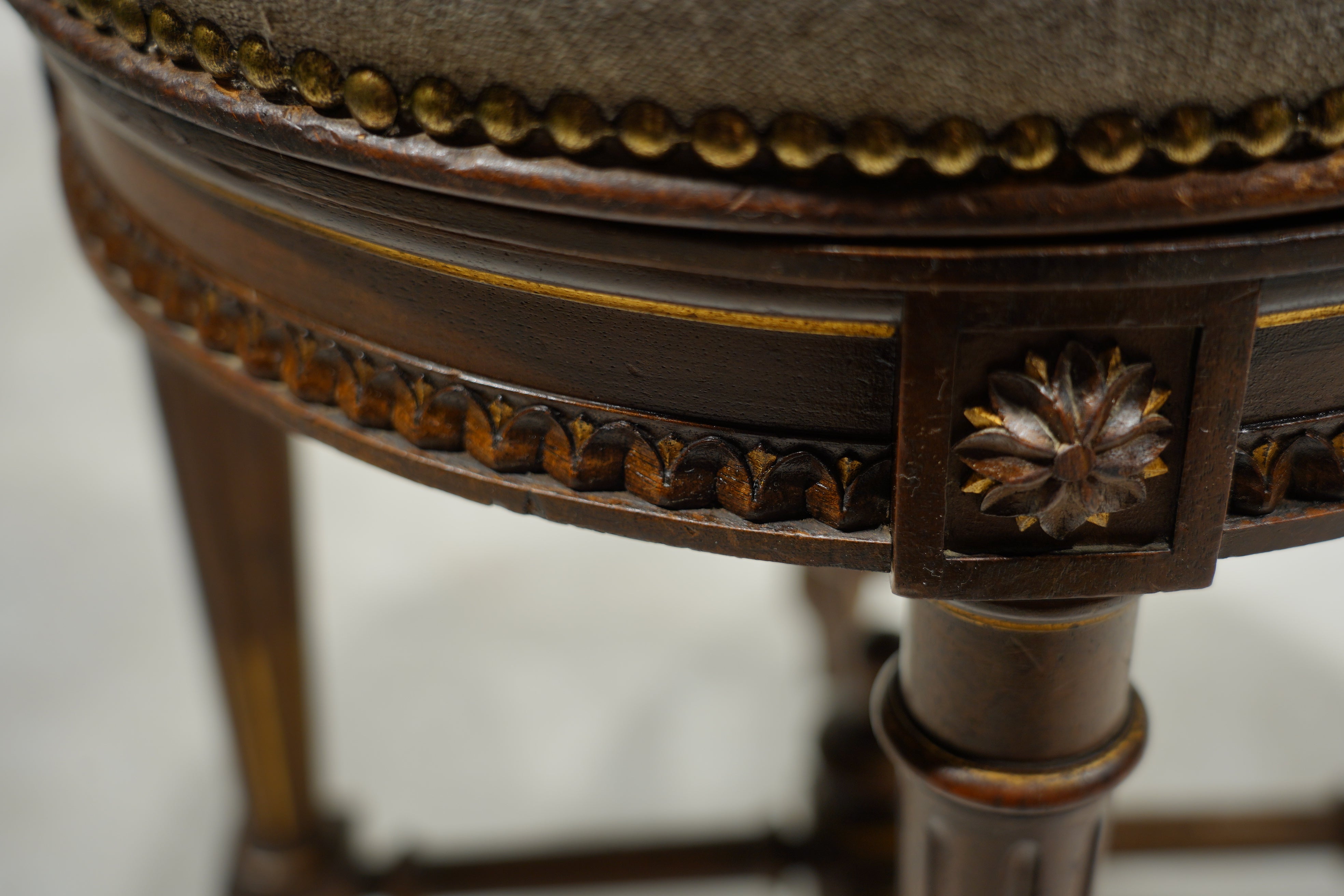 ルイ16世様式 ピアノスツール C345 – 14e Online shop