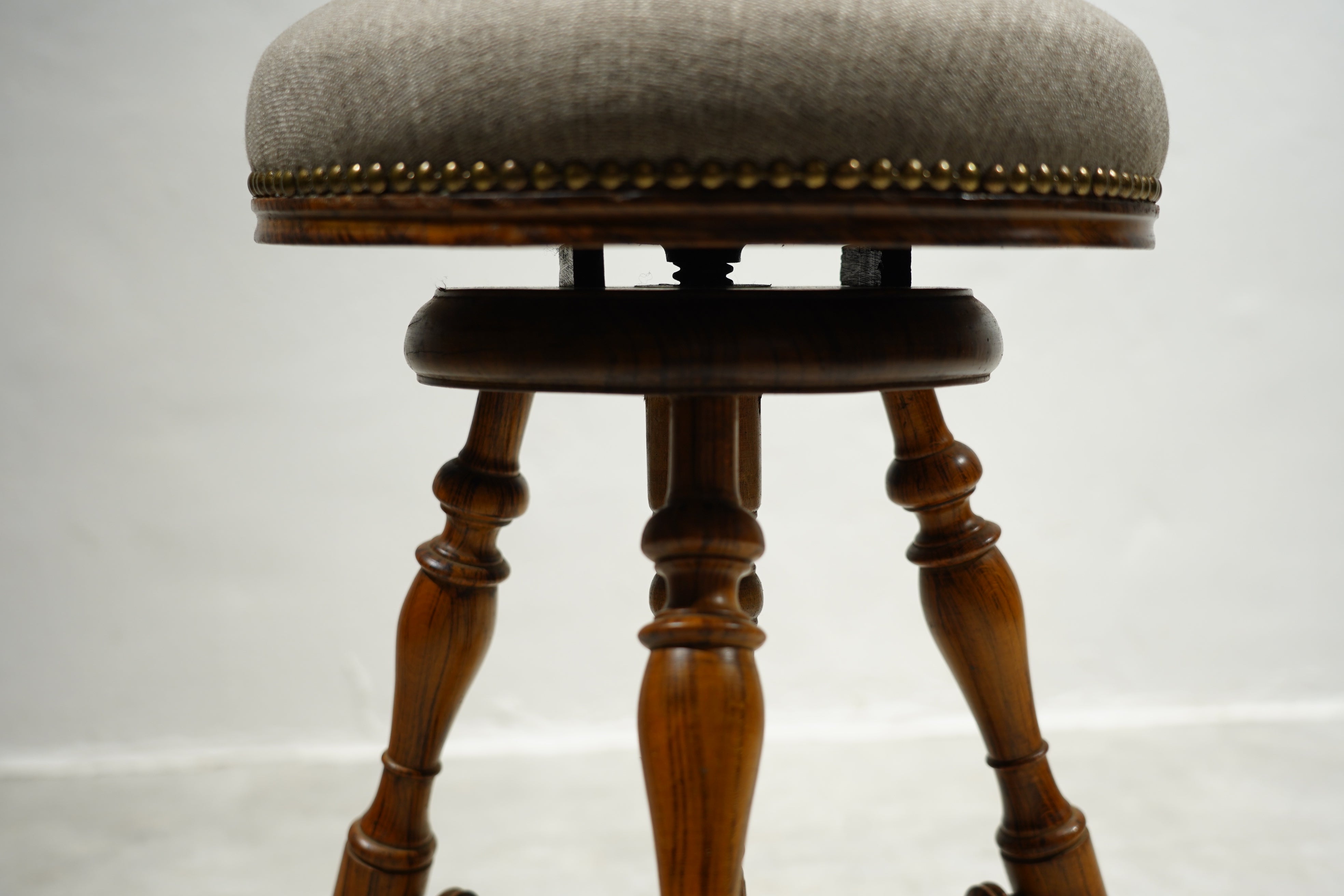 ナポレオンスツール C346 – 14e Online shop