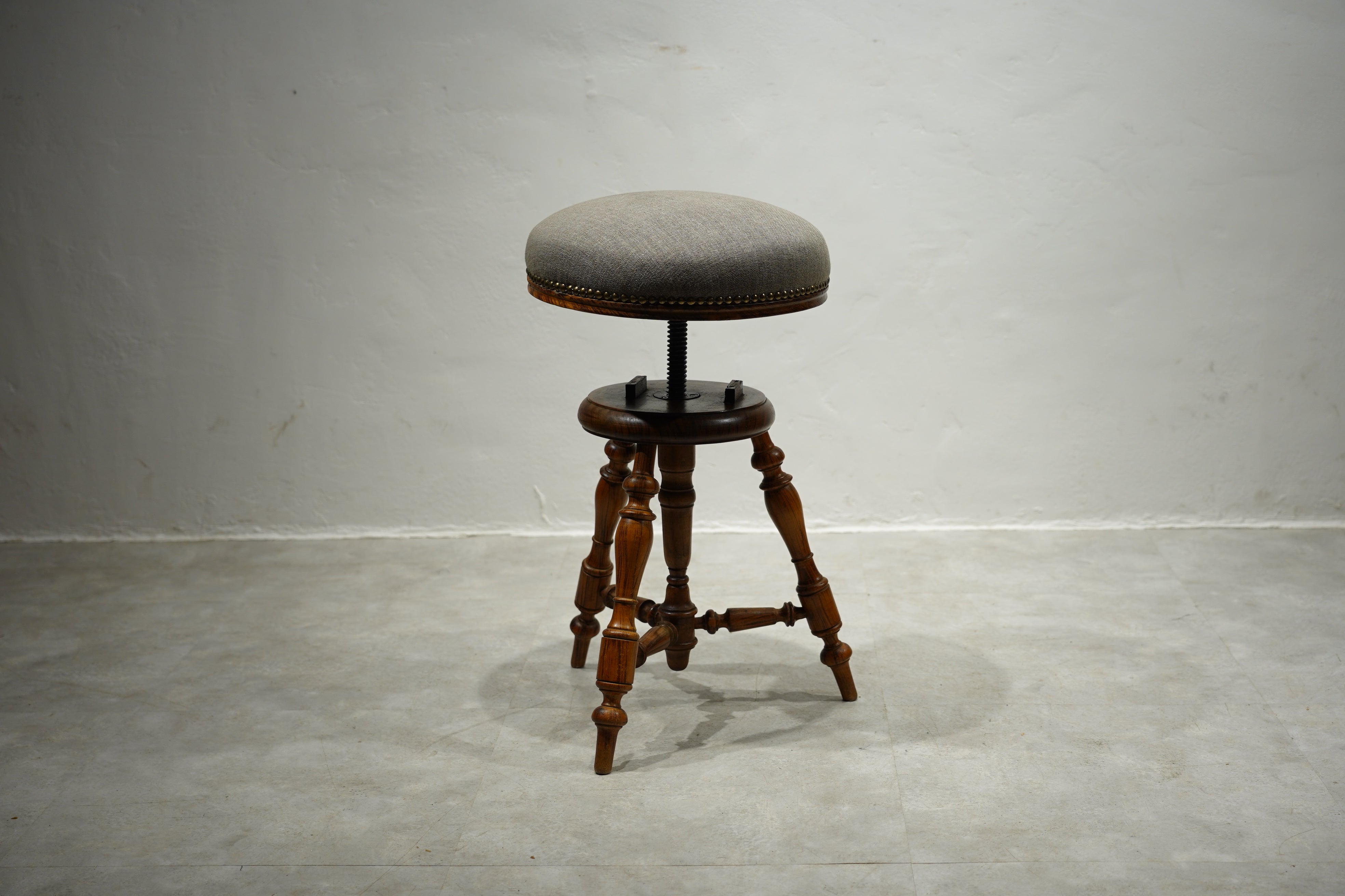 ナポレオンスツール C346 – 14e Online shop