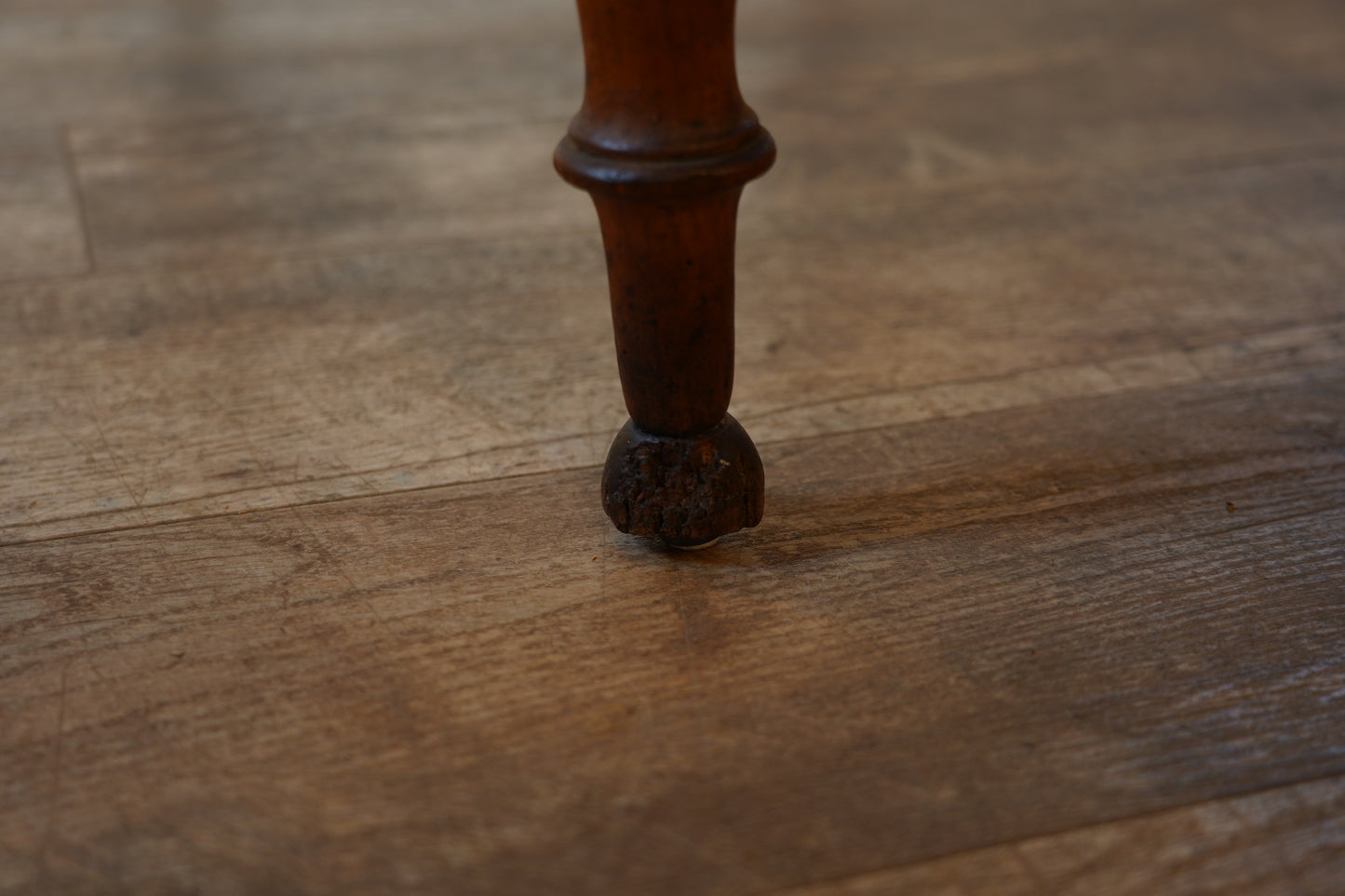 オーバルダイニングテーブル　F367