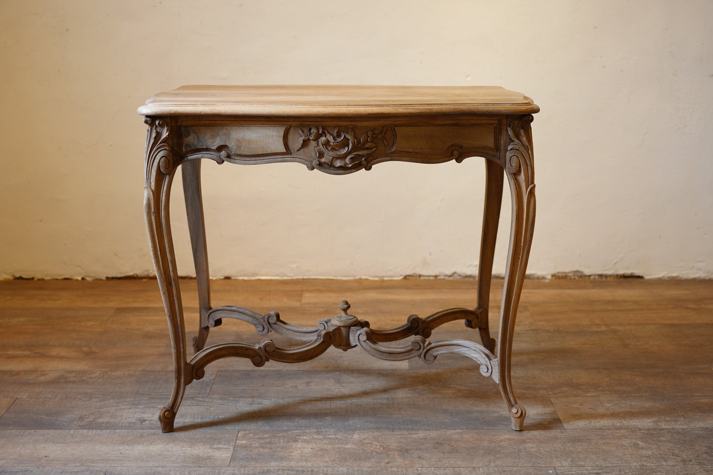 ルイ１５世様式テーブル　F369