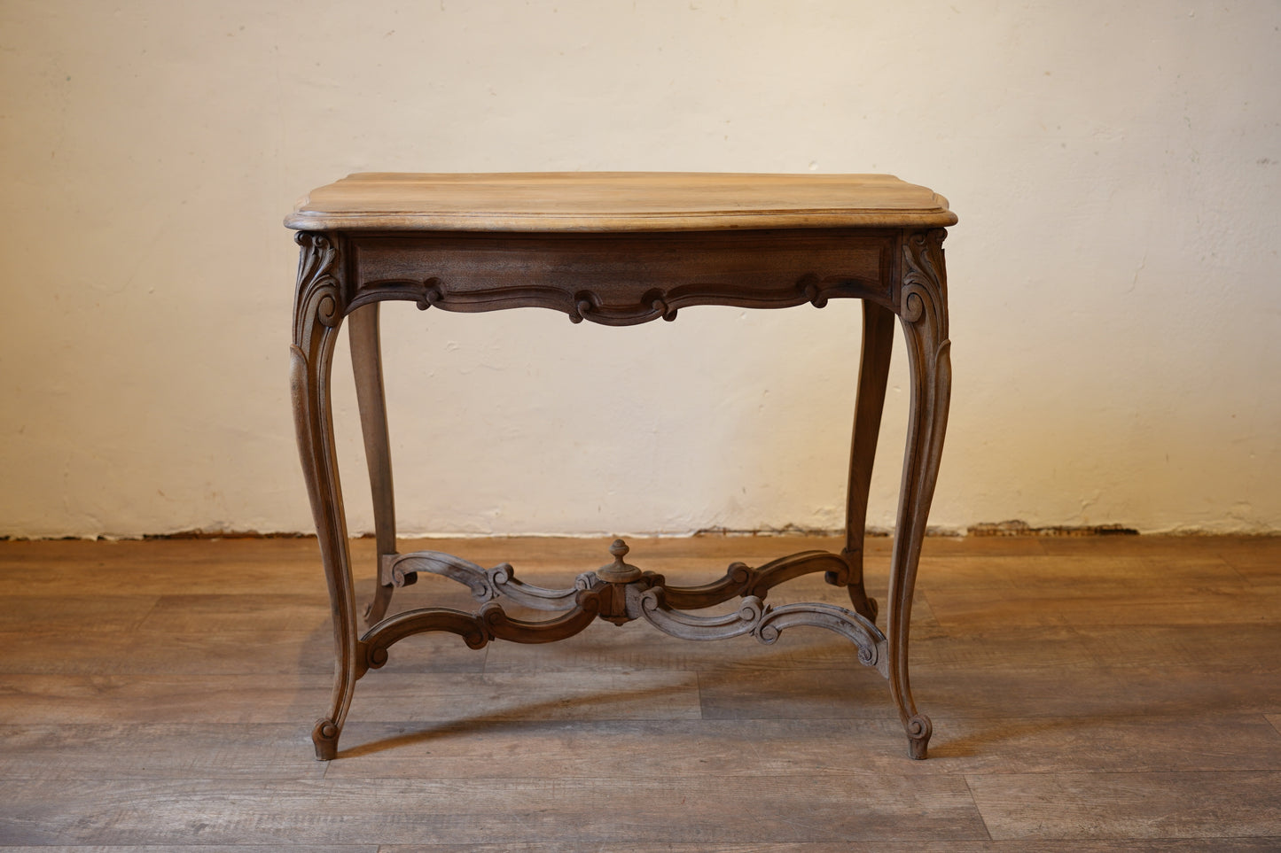 ルイ１５世様式テーブル　F369