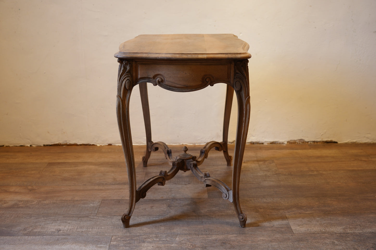 ルイ１５世様式テーブル　F369