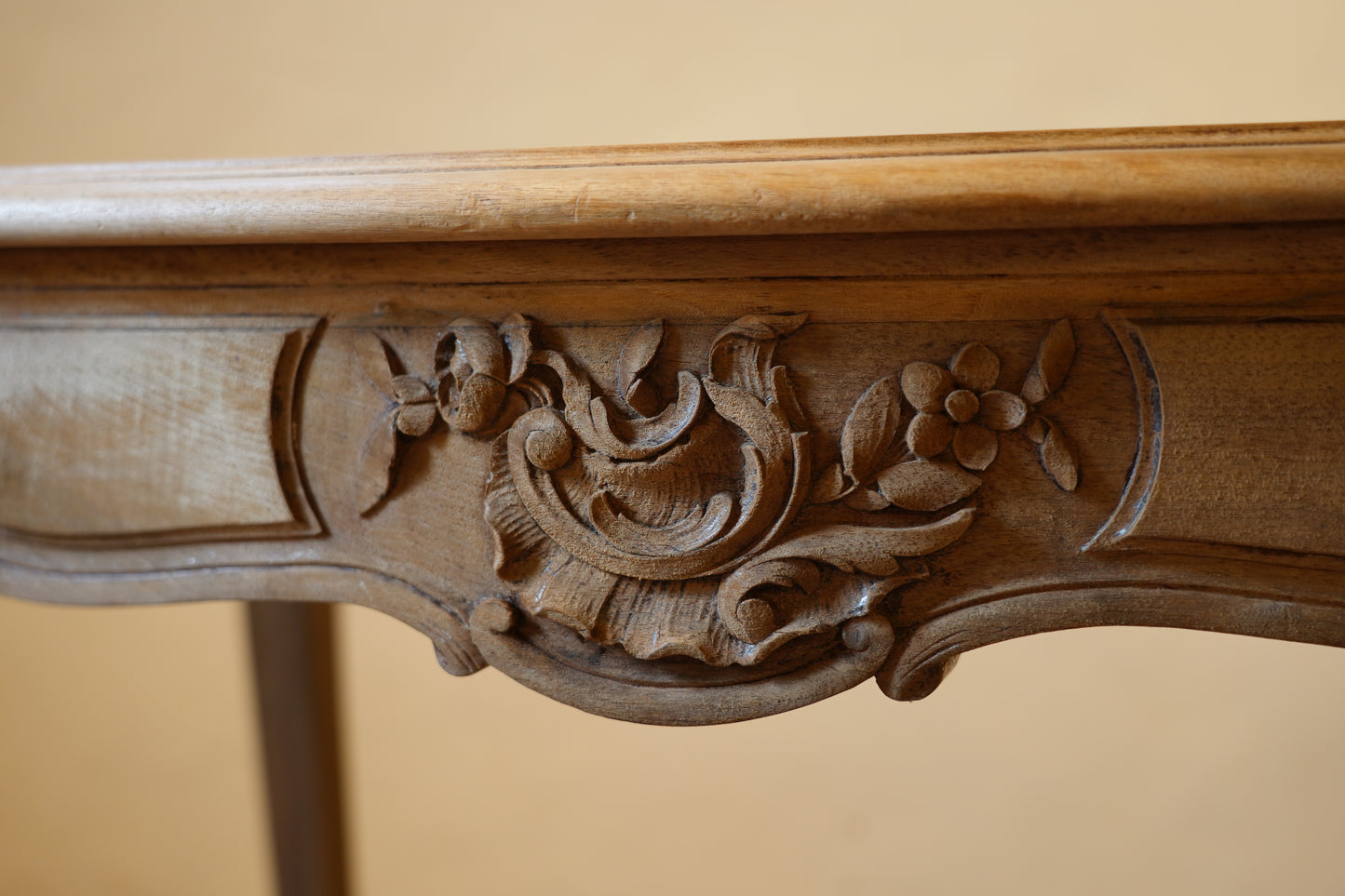 ルイ１５世様式テーブル　F369