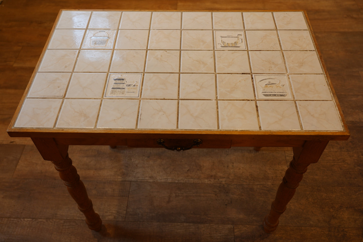 タイルトップテーブル　F372