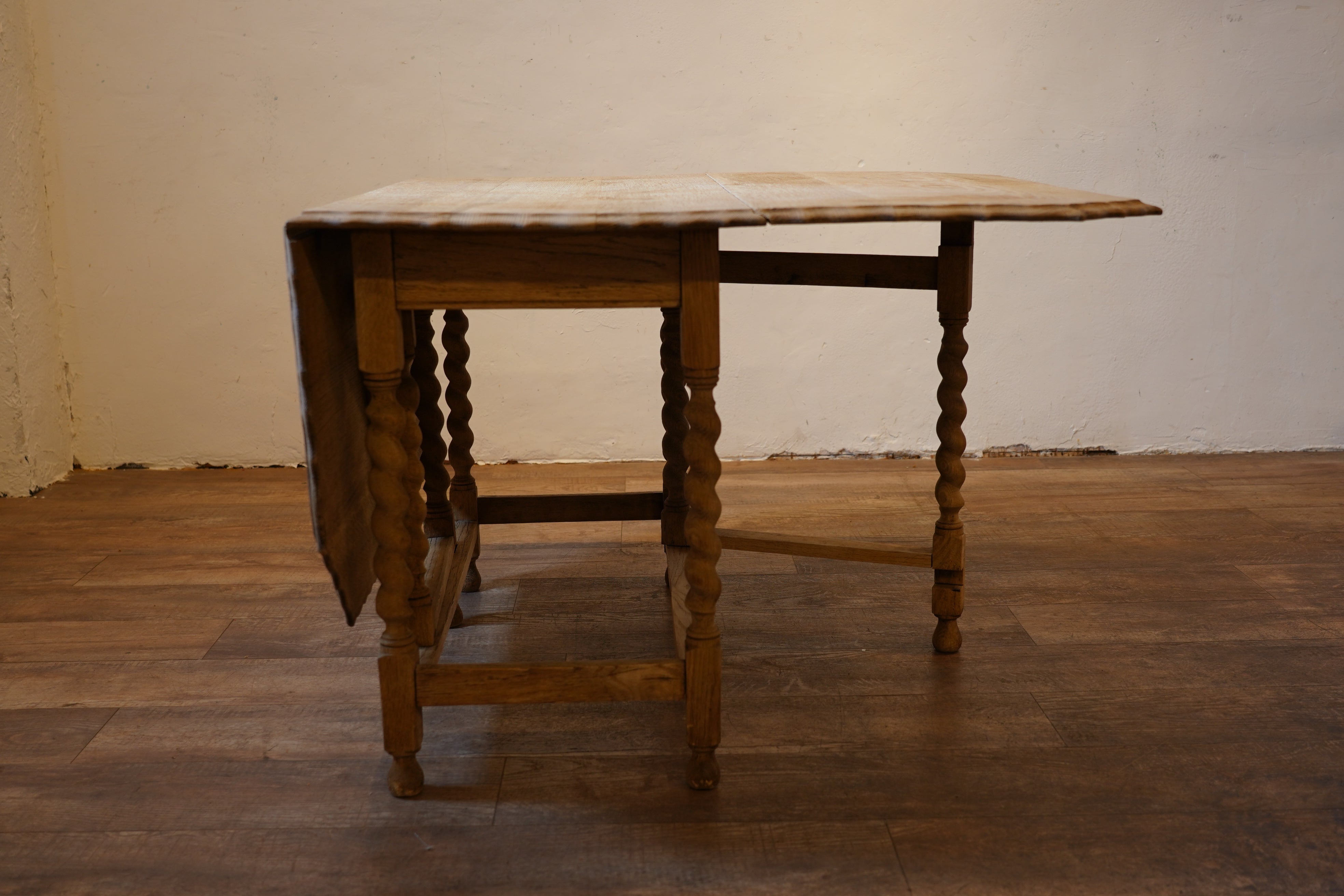 ゲートレッグダイニングテーブル F374 – 14e Online shop