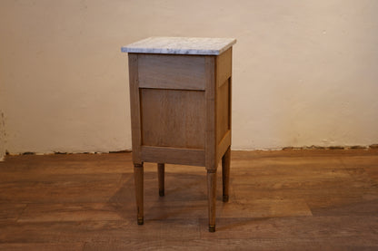 ナイトキャビネット　F400