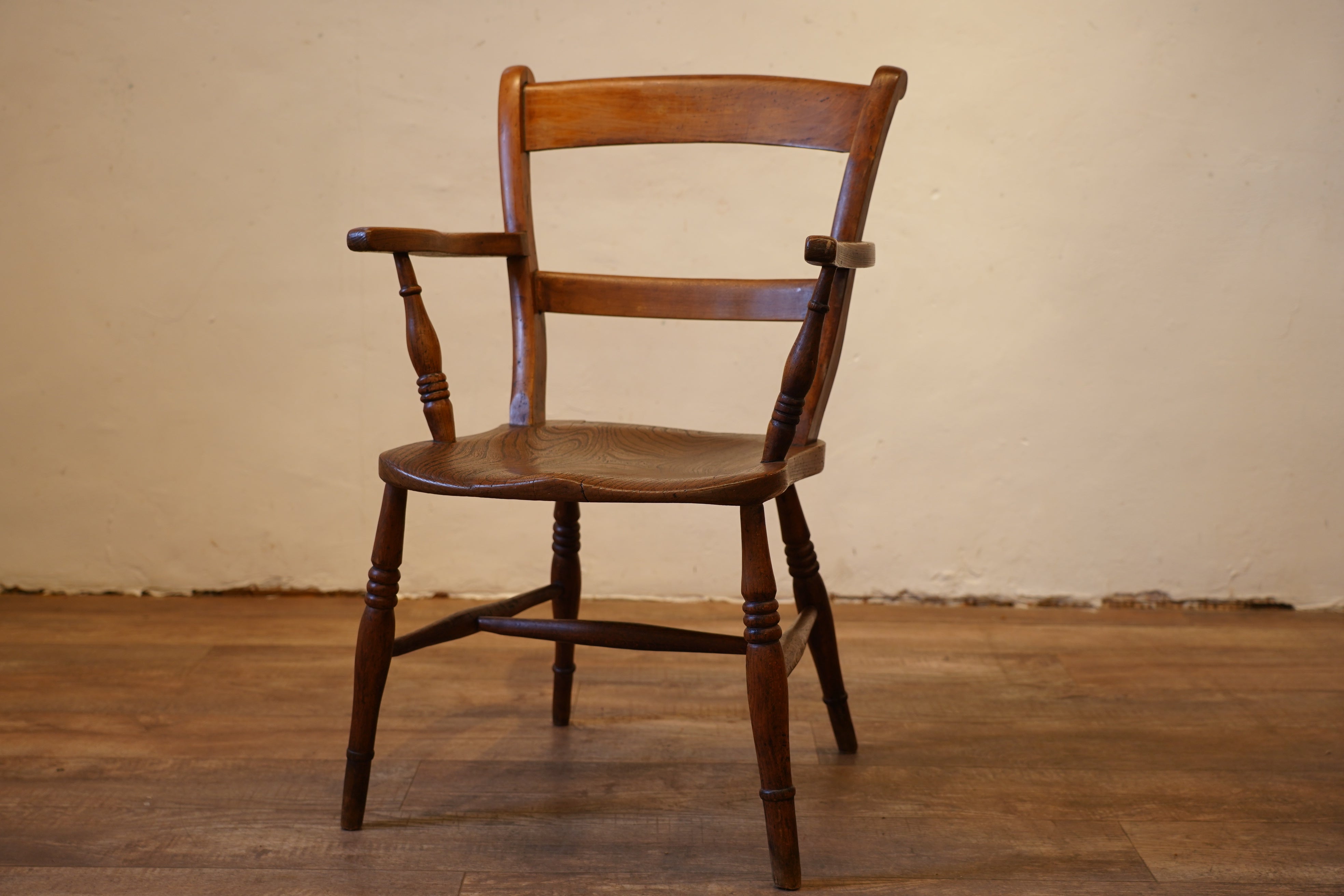 フランスアンティーク　1800年代初期　古木　アームチェア　アート F384 – 14e Online shop