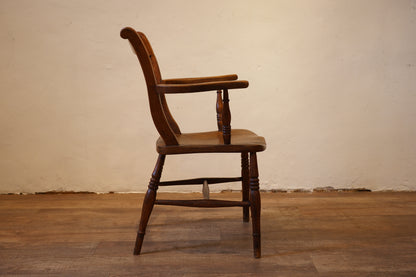 アームチェア　F384