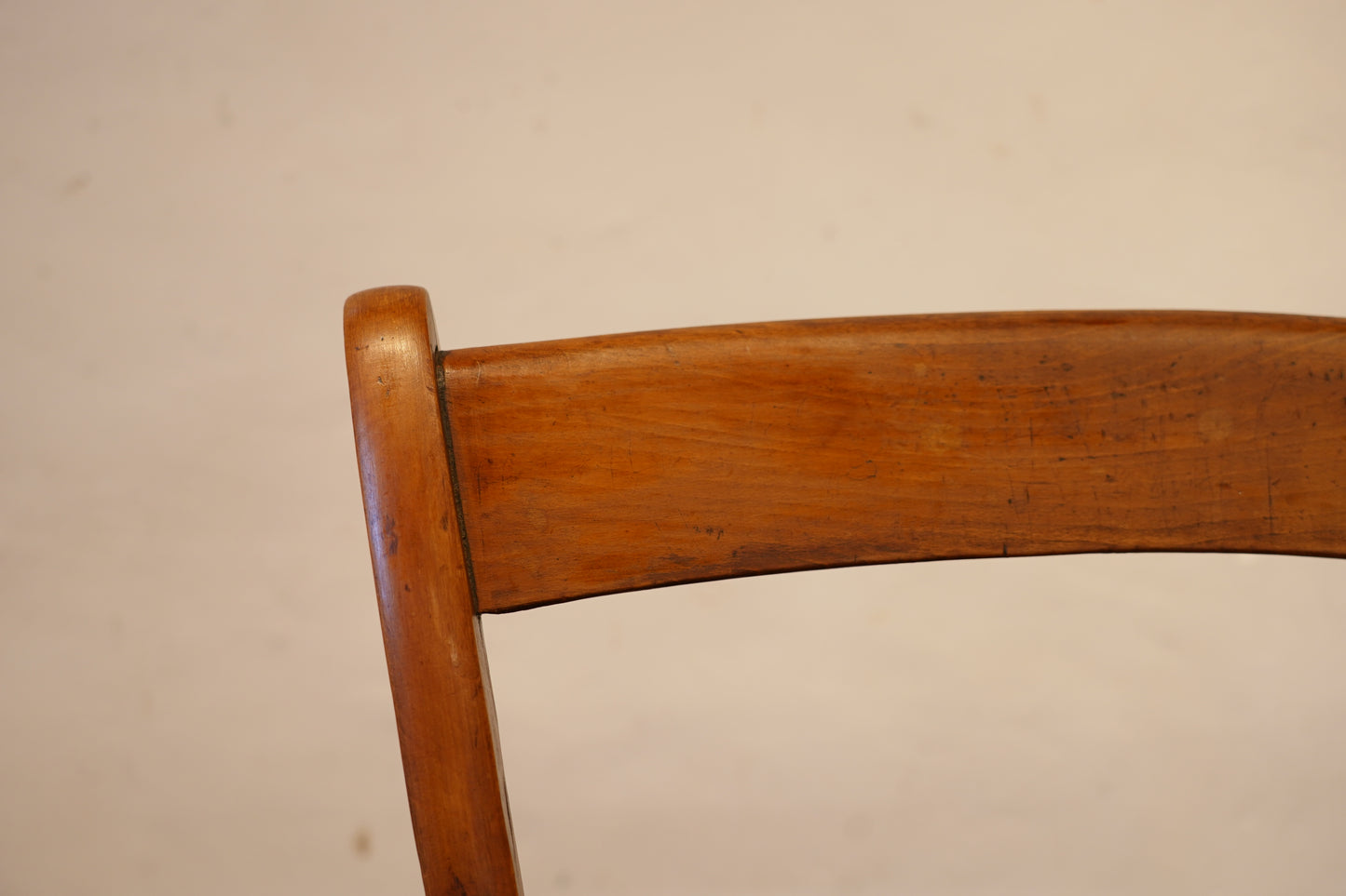 アームチェア　F384