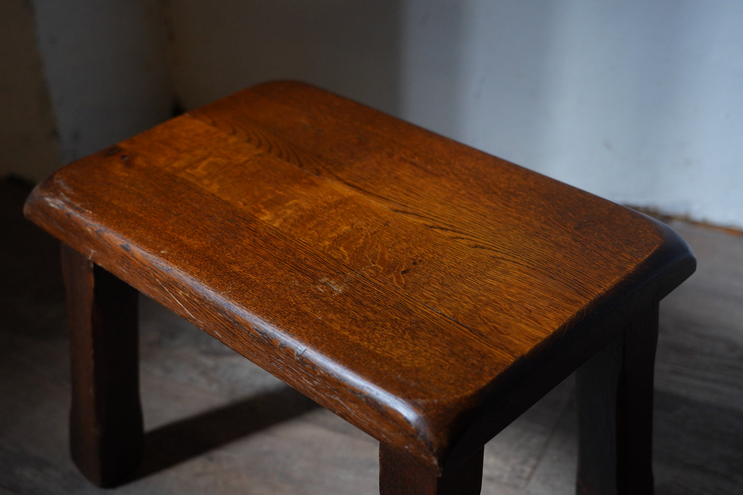 サイドテーブル　F389