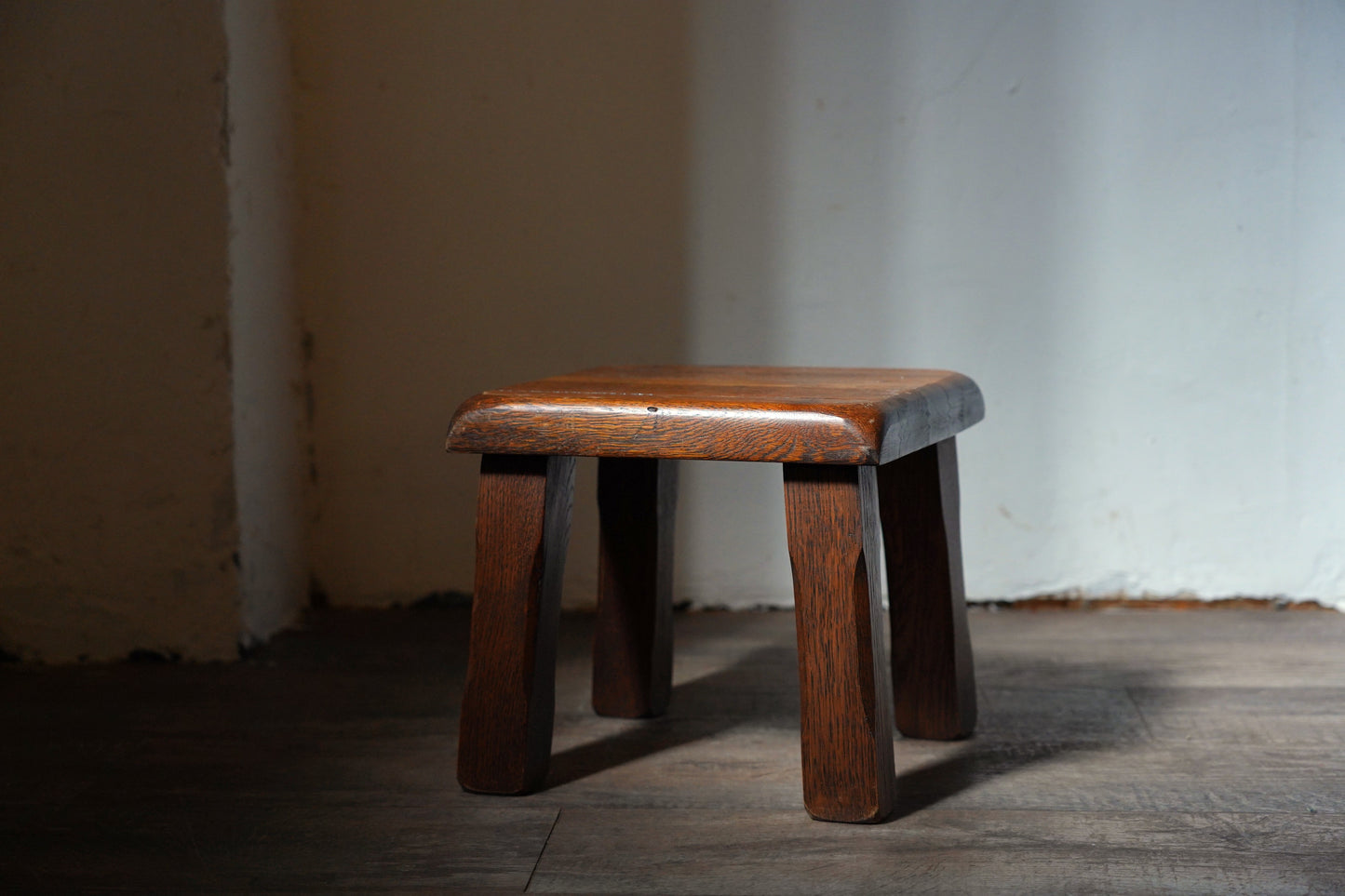 サイドテーブル　F391