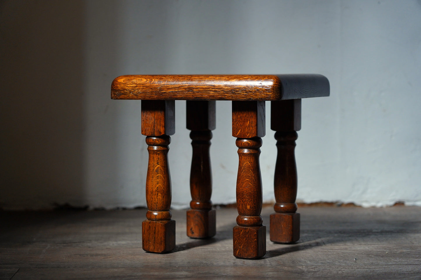 サイドテーブル　F392