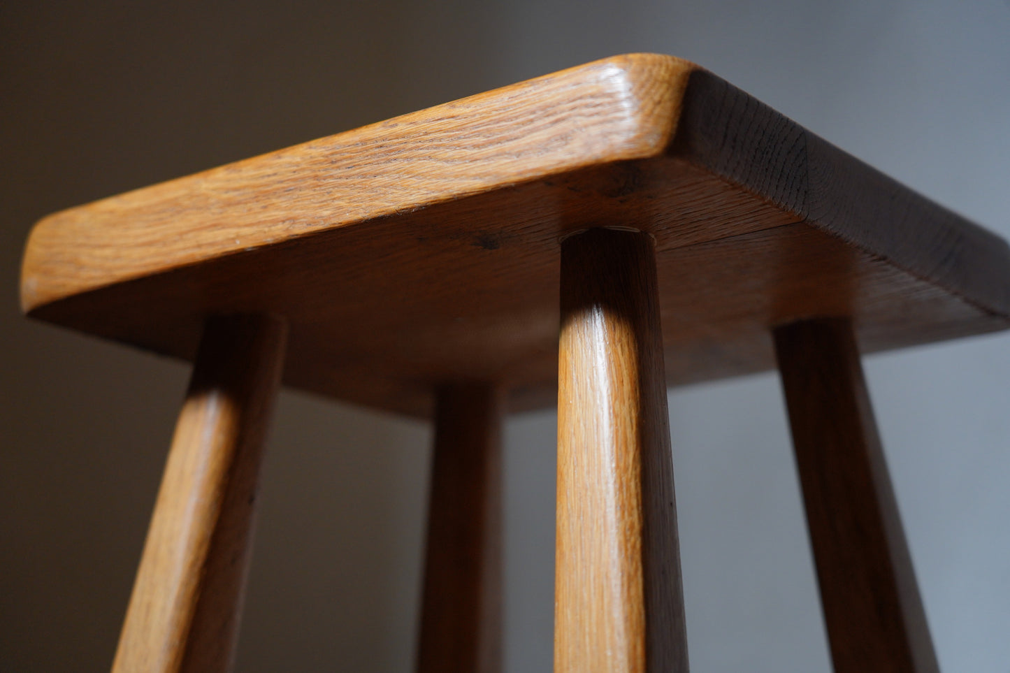 サイドテーブル　F394