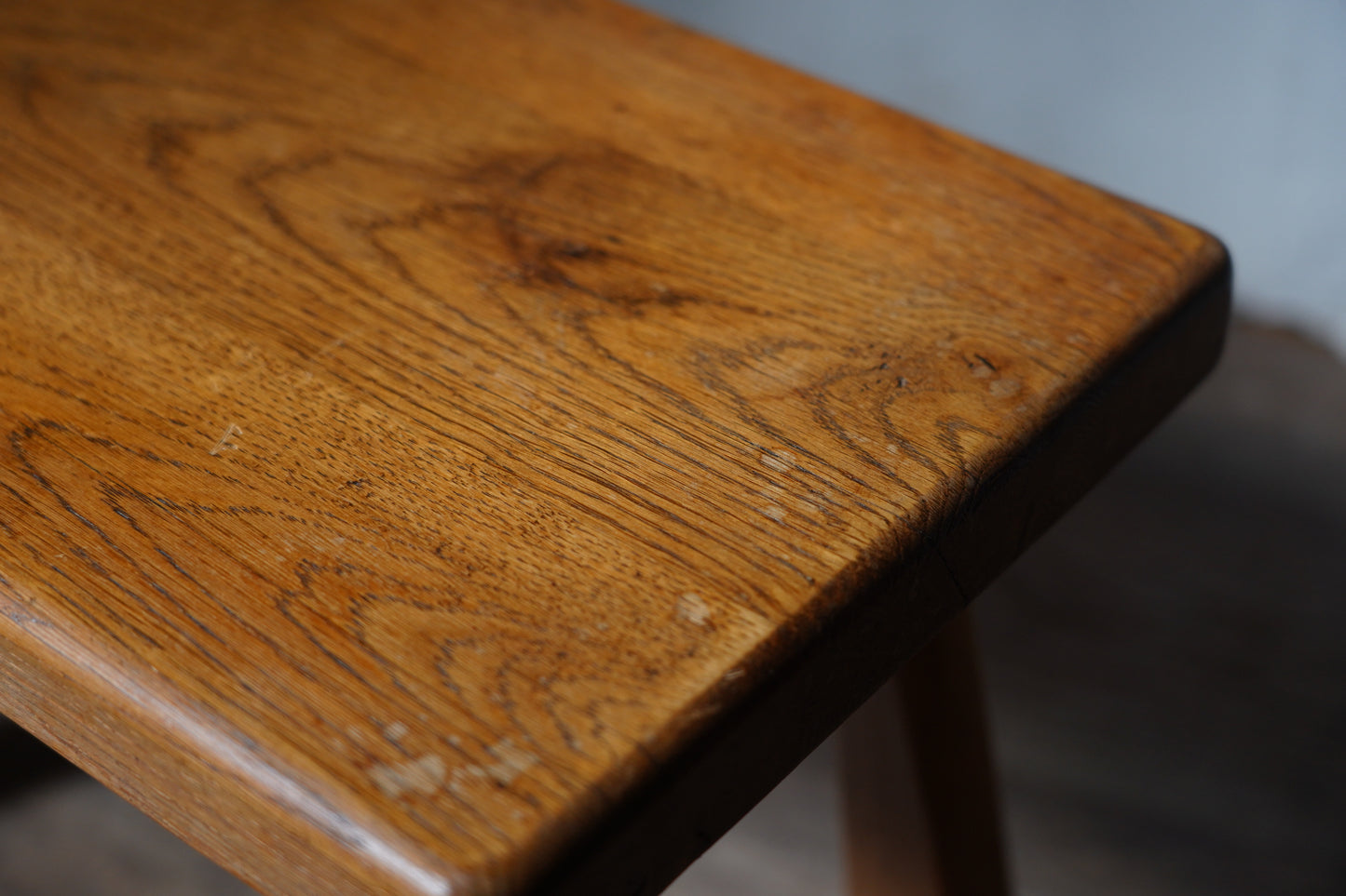 サイドテーブル　F395