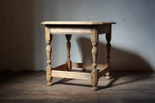 サイドテーブル　F397