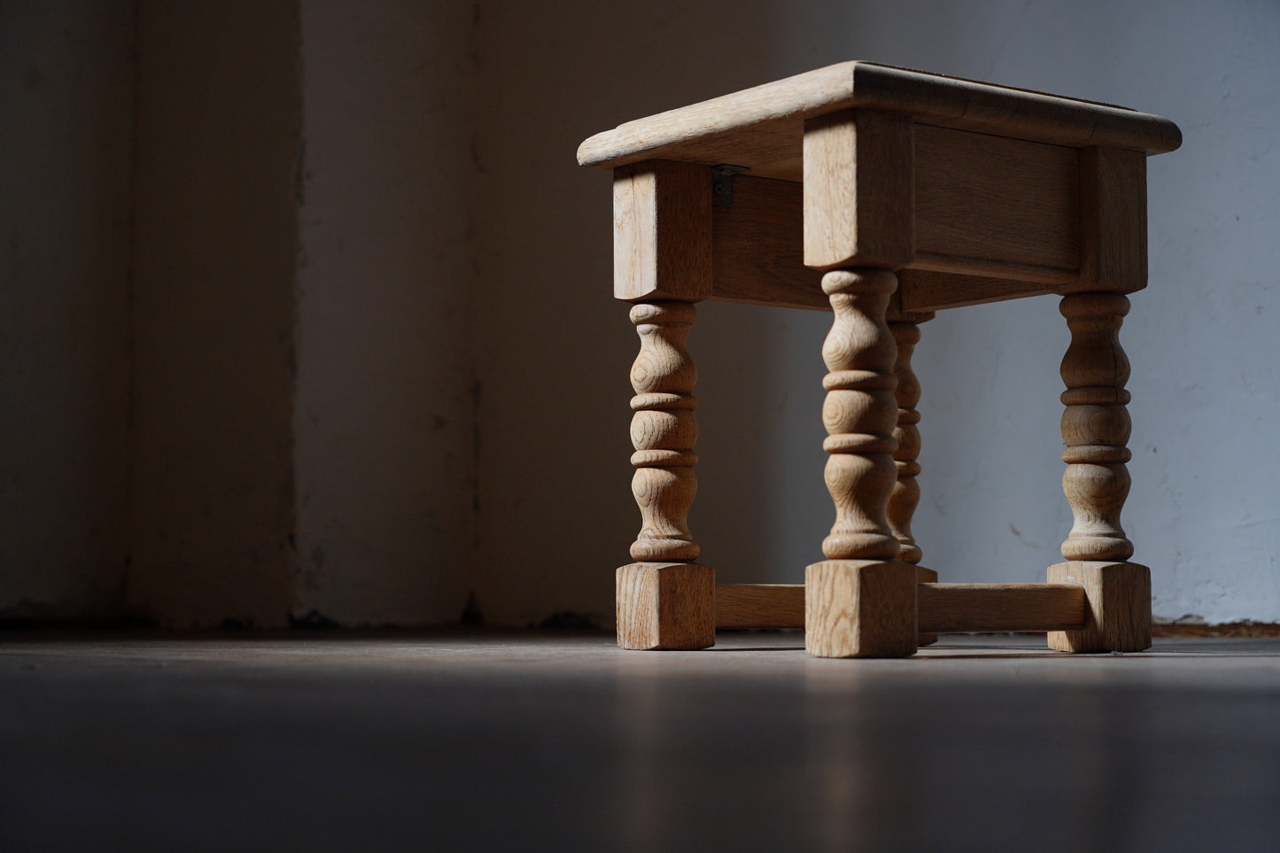 サイドテーブル　F398