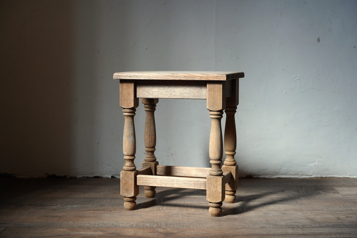 サイドテーブル　F399