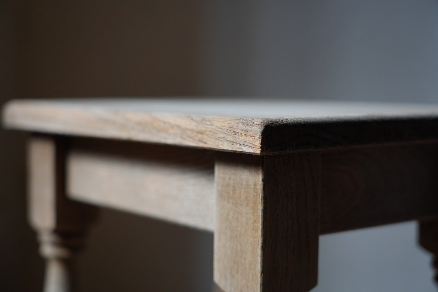 サイドテーブル　F399