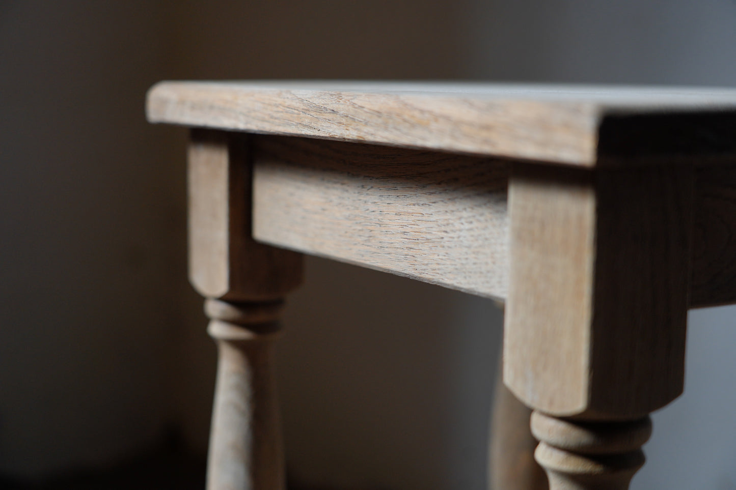 サイドテーブル　F399