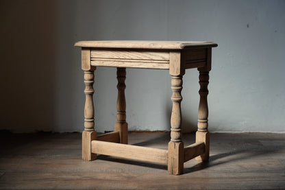 サイドテーブル　F400