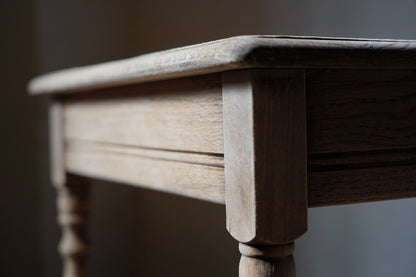 サイドテーブル　F401