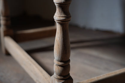 サイドテーブル　F401