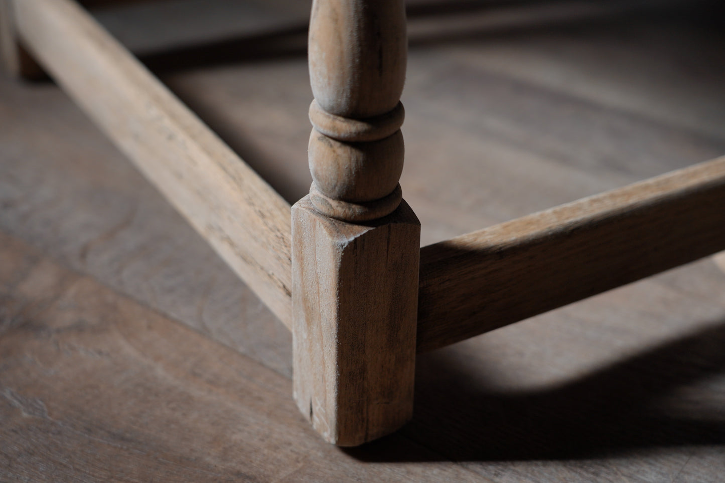 サイドテーブル　F401