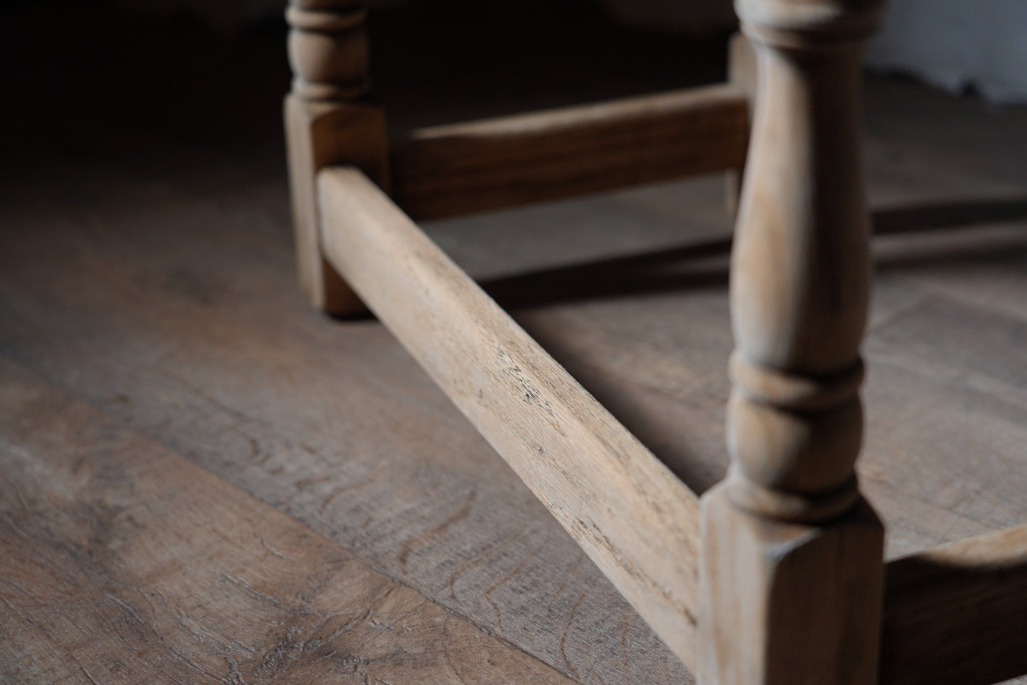 サイドテーブル　F401