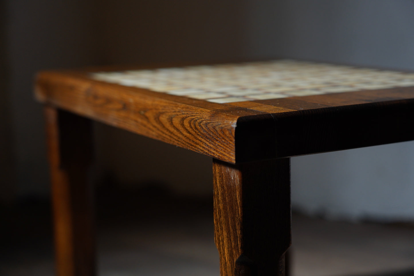 タイルトップサイドテーブル　F403