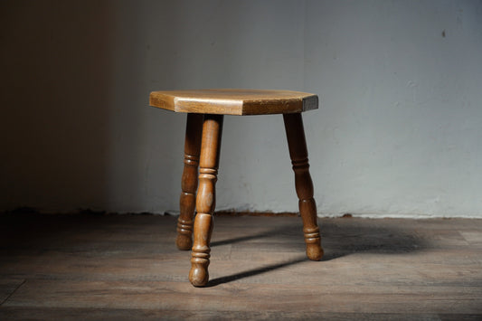 オクトゴナル　スツール　F404