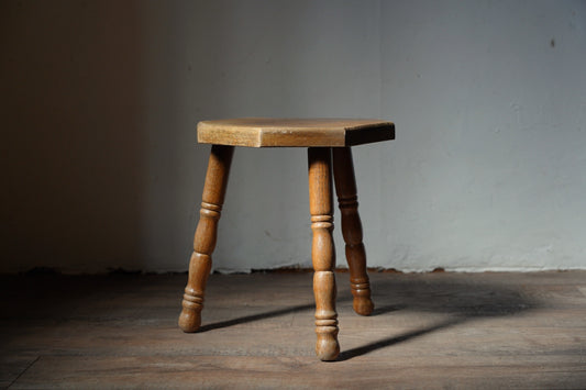 オクトゴナル　スツール　F404