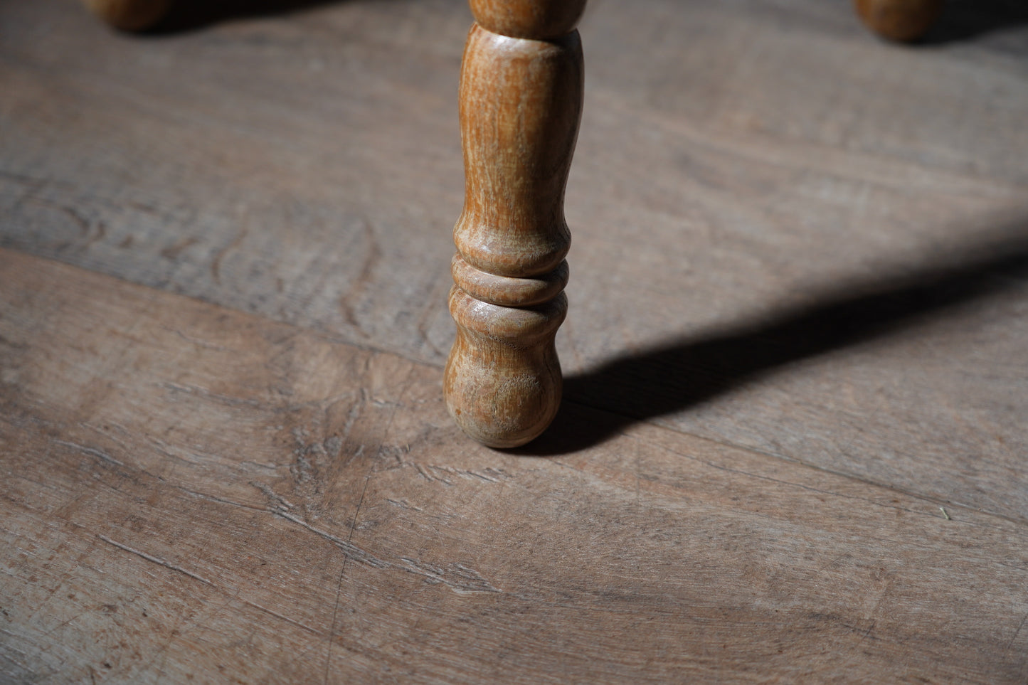 オクトゴナル　スツール　F404