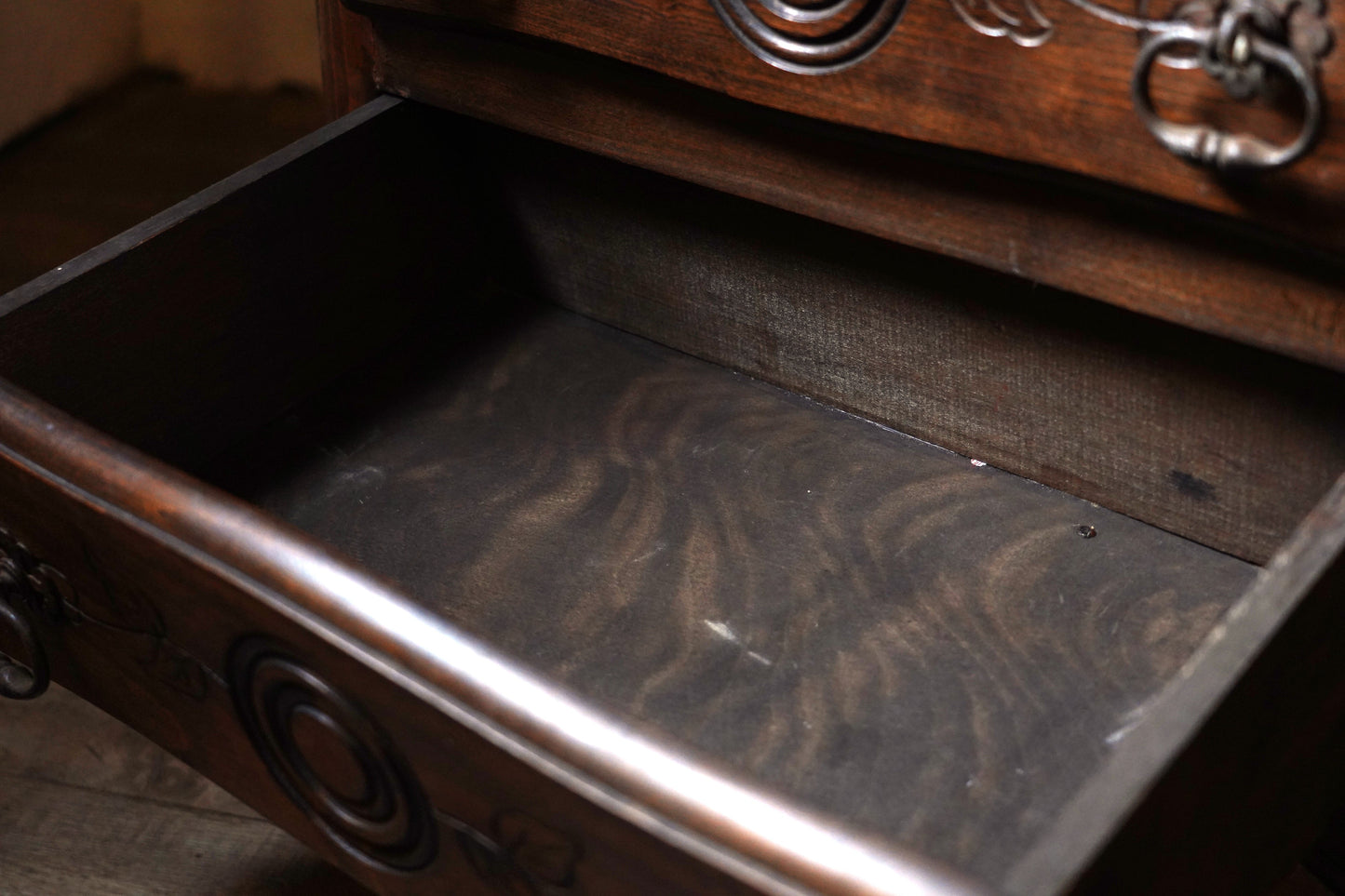 キャビネット　F407　