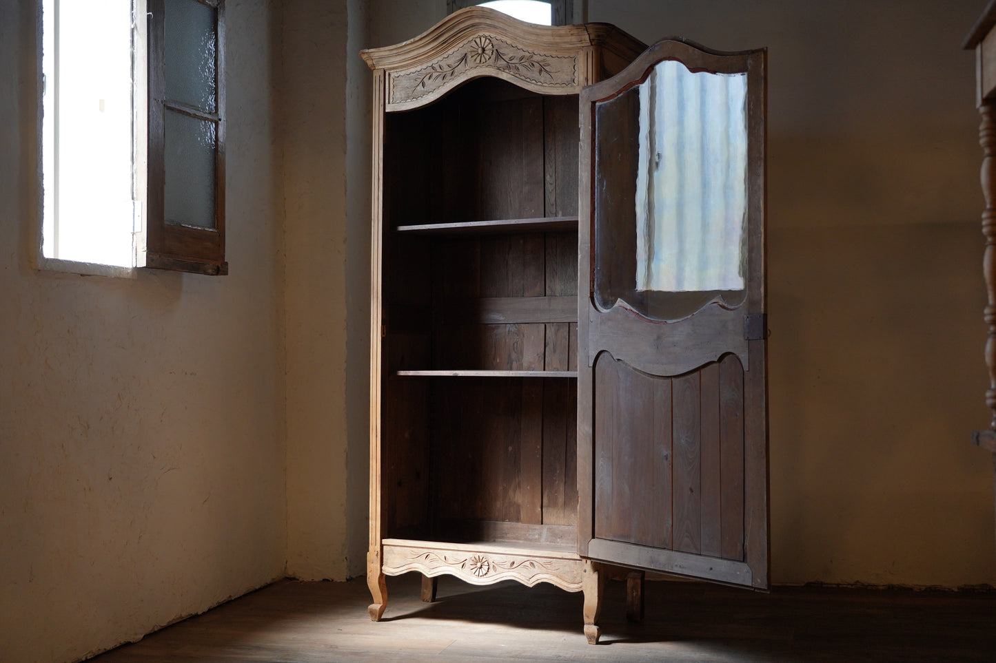 キャビネット　F408